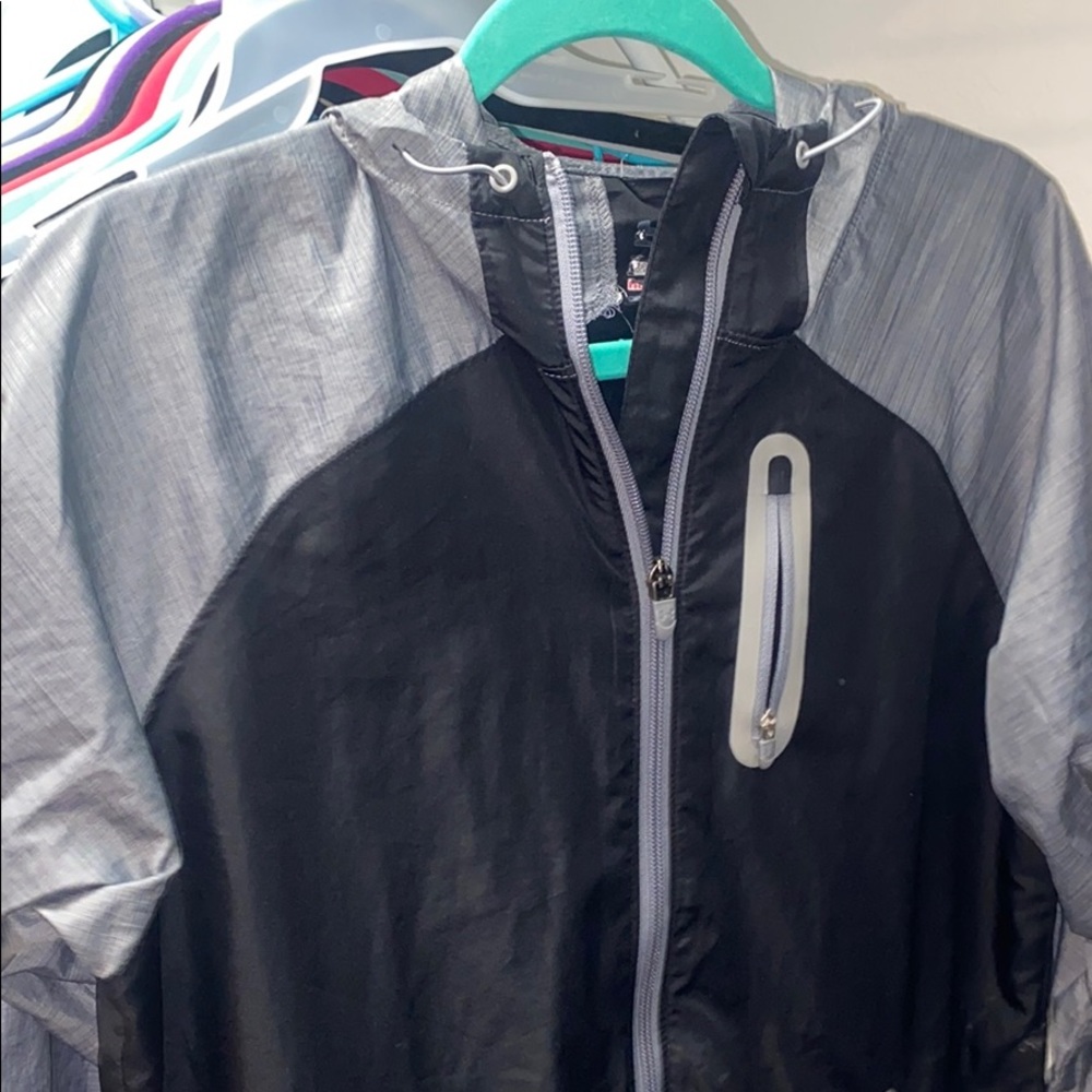 Under armor lightweight windbreaker